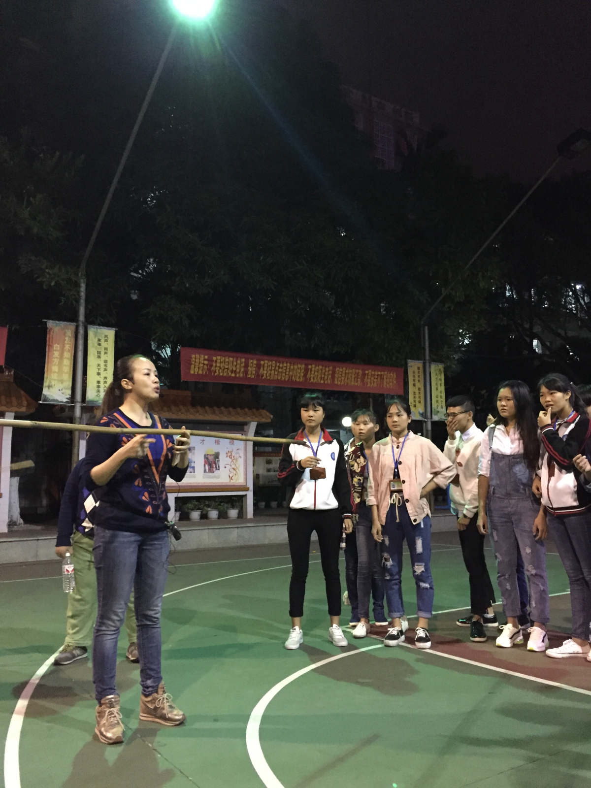 韦惠群老师耐心讲解.jpg
