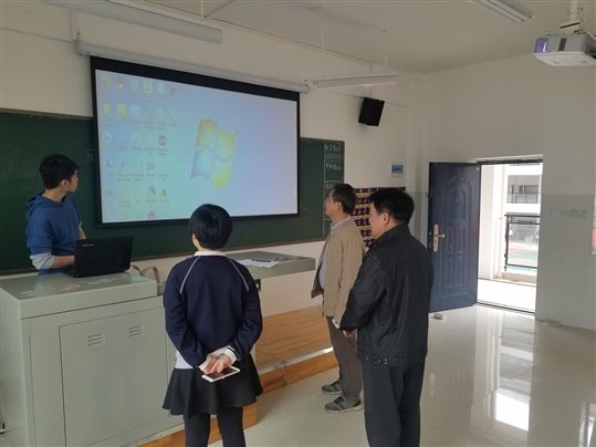 C:UsersAdministratorDesktop广西商贸新闻稿多媒体设备明阳校区验收80315_103036.jpg